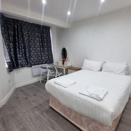 Brand New Studios In Harrow Exterior foto