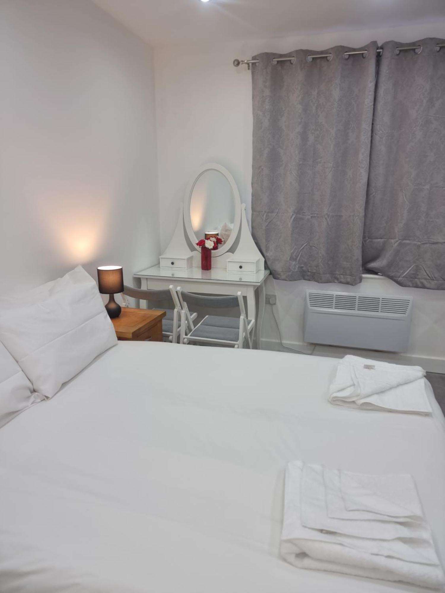 Brand New Studios In Harrow Exterior foto