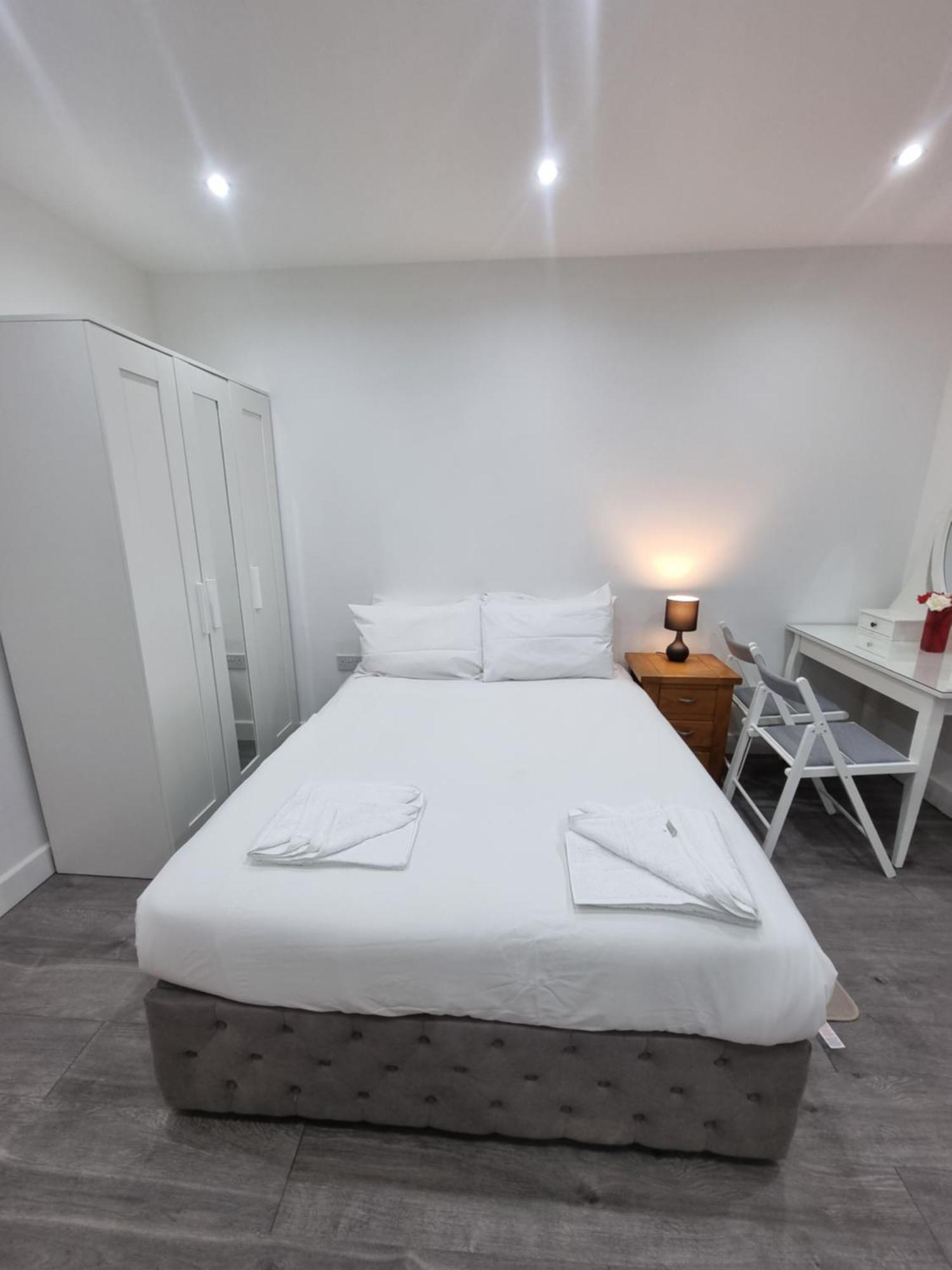 Brand New Studios In Harrow Exterior foto