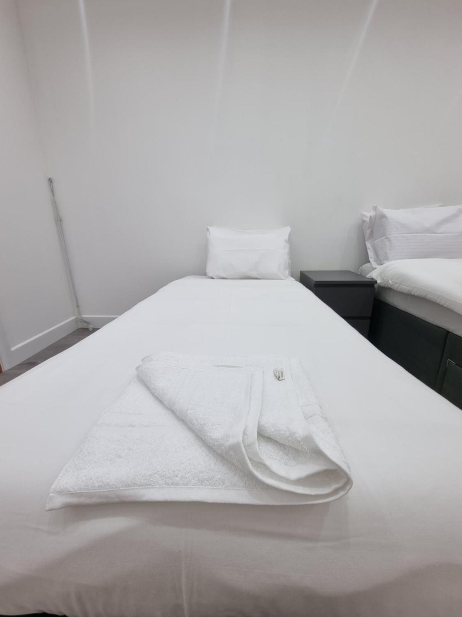 Brand New Studios In Harrow Exterior foto