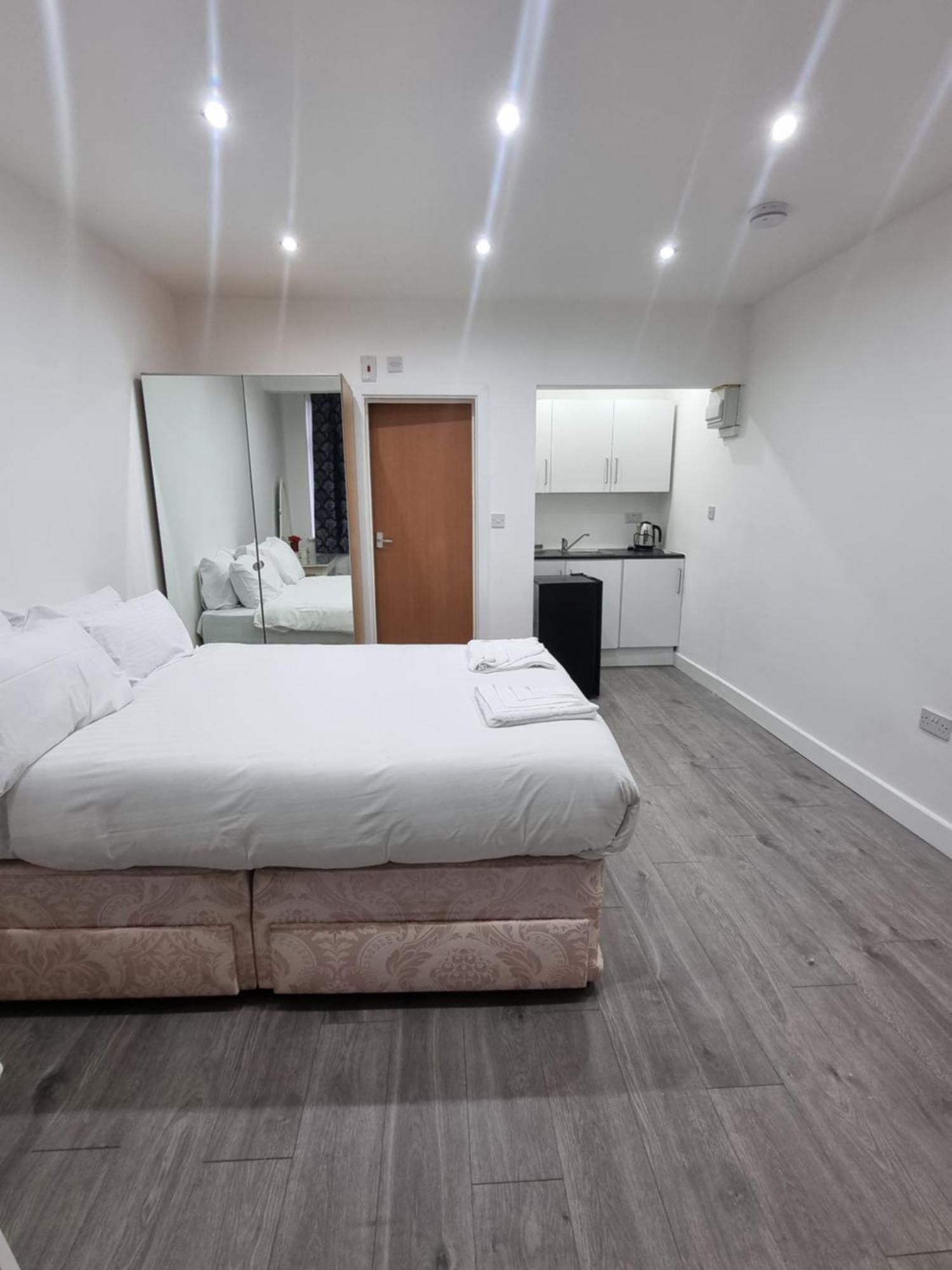 Brand New Studios In Harrow Exterior foto