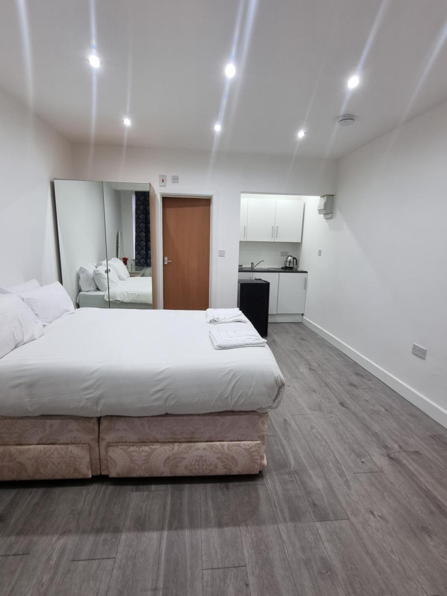 Brand New Studios In Harrow Exterior foto